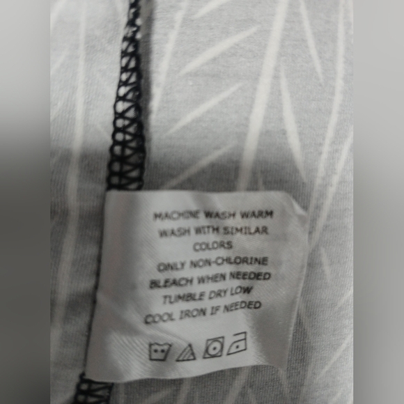 Coolibar Ladies Dounelle Maxi Dress. Size S - Picture 8 of 8